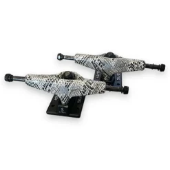 Tradera Silver Trucks S-Class (4.5> Skateboard & Inliners