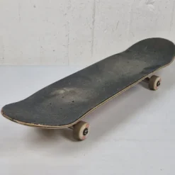 Tradera Skateboard - SQRTN Company> Skateboard & Inliners
