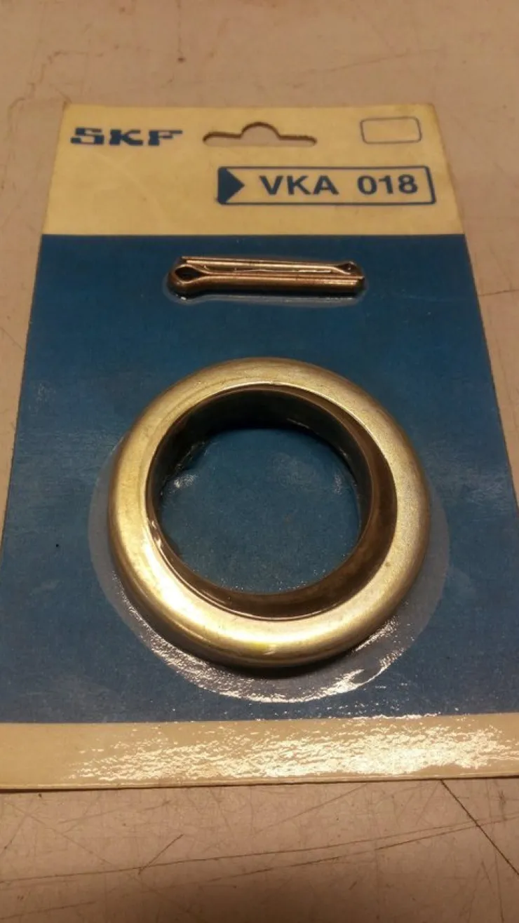 Tradera SKF VKA 018 Distansring med Splint| Service & Reparation