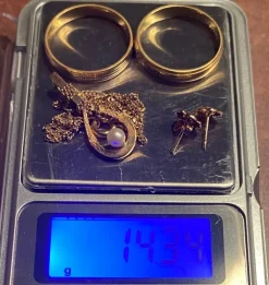 Tradera Skrotguld 18k, totalvikt 14,34g> Andre Smykker
