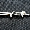 Tradera Slipsnål, hällristning, sterlingsilver 925, silver, smide> Slipsenåle