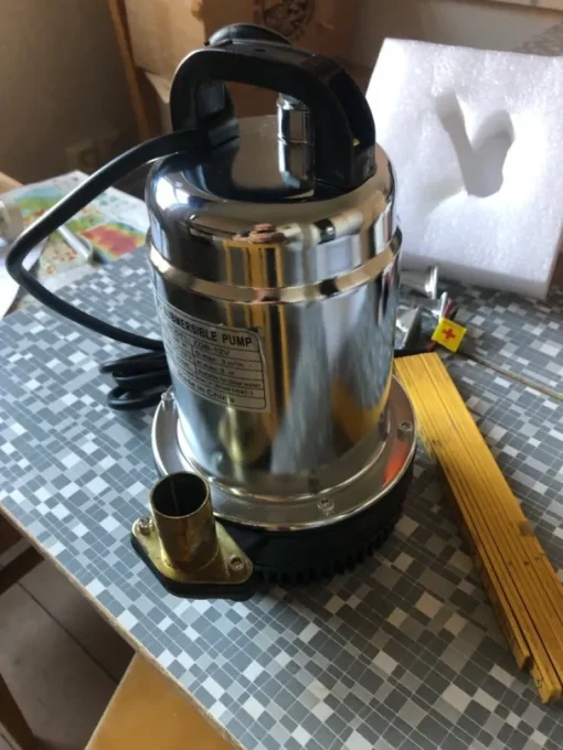 New Solenergi ,12 volts pump till vatten. Solenergi