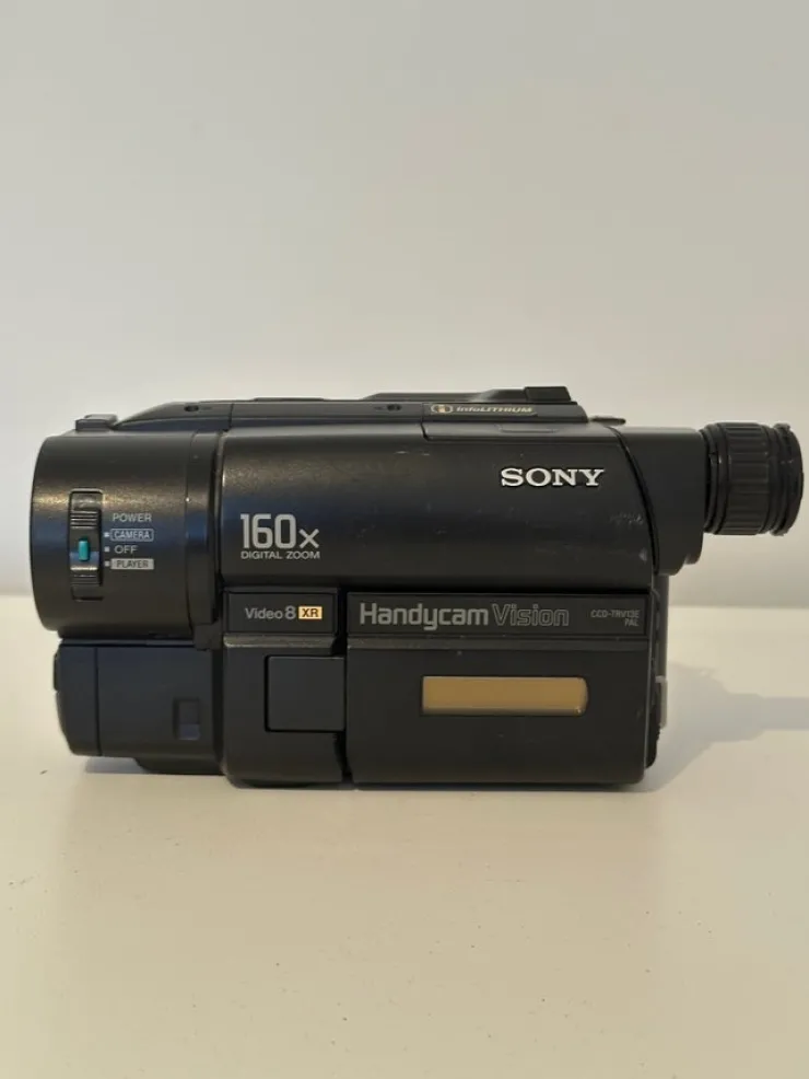 Tradera Sony Videokamera / 8 mm / CCD-TRV13E / Utrop 1 kr!| Filmkameraer