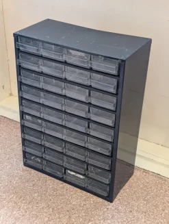 New Sortimentskåp med 36 lådor Værksted