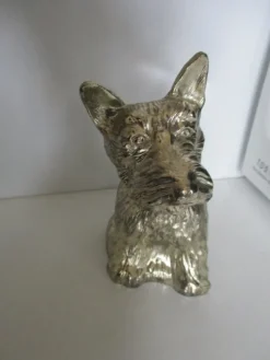 Tradera Sparbössa i form av en Skotsk Terrier. Hund av metall.> Sparebøsser