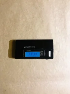 Tradera Sparsamt Använt Original Creative Zen Nano Plus MP3-Paket - med tillbehör!| Mp3 Og Mp4-afspiller