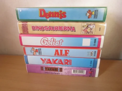 Tradera 6st Äldre Olika Tecknade VHS-Filmer. 5st har Svenskt Tal/ 1st har Svensk text.| Vhs-film