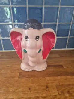 Tradera Söt rosa elefant-sparbössa / spargris i keramik> Sparebøsser
