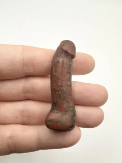 Tradera Sten Skulptur. Röd Jaspis. Fallos, Penis.> Ædelsten