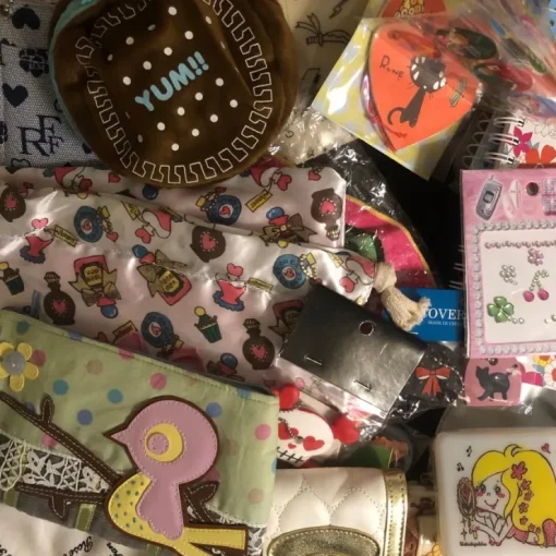 Store Stor samling kawaii och rockiga pennfack, smycken, stickers och mer! Andet Tilbehør