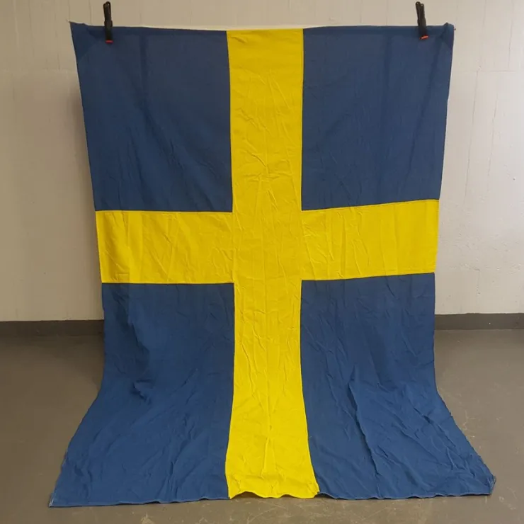 Tradera Stor svensk flagga - 265,5 x 165 cm - Svenska flaggan> Flag