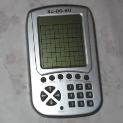 Tradera Sudoku spel Elektroniskt med Ljud Silvrigt Kul Fin Present| Transportabelt