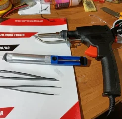 Hot Svart typ, 60W 430°C 0,8-1,2 mm lödpistol, automatisk tennmatning,utbytbar spets Svejsning & Lodning
