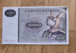 Tradera Svensk 10000-kronorssedel från 1958 / Ej gångbar som valuta.> Øvrigt Samlerlegetøj