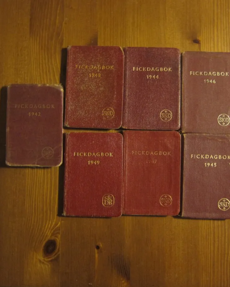 Store Svenska Fickdagböcker från 1942-1949 Almanakker & Kalendere