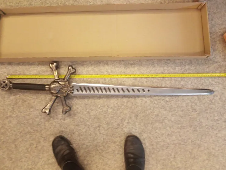 Tradera svärd med döskalle handtag pak-7313> Jagt