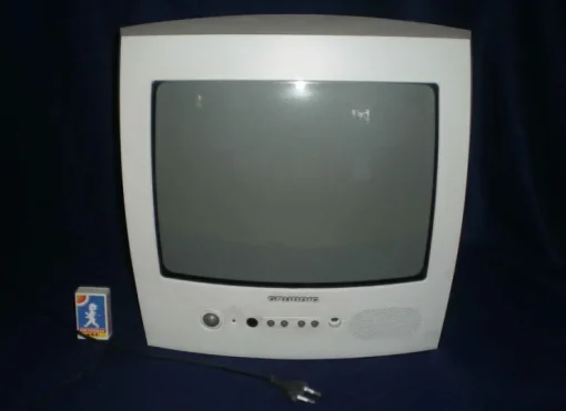 Tradera T2279 gammal tjock liten TV Grundig| Tv & Tilbehør