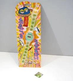 Tradera Tamagotchi armbandsur, 1997, japanskt - grön> Armbåndsure