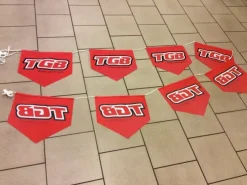 Tradera TGB vimplar på ett snöre| Atv'er
