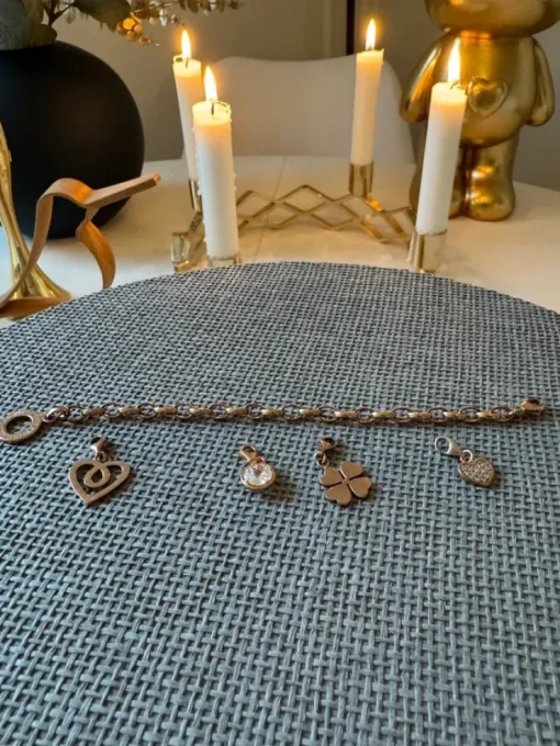 Tradera Thomas Sabo *paket rosé* Armband & berlocker!> Armbånd