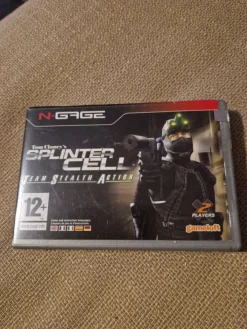 Tradera Tom Clancy's Splinter Cell: Team Stealth Action (N-Gage)> Retro-videospil Og Pocket-spil