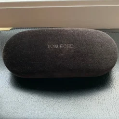 Cheap Tom Ford glasögonfodral med glasögon Modell Bond street Briller & Tilbehør