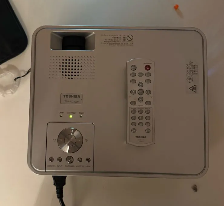 Tradera Toshiba DLP-projektor TLP-XD2000| Projektorer