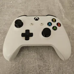 Tradera Trådlös Xbox One-kontroll vit> Xbox