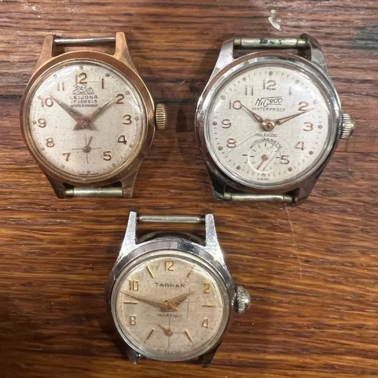 Tradera Tre vintage armbandsur - Leona, UTC, Tarhan> Armbåndsure