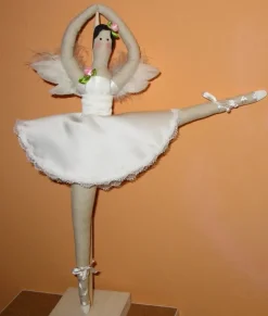 Tradera Tune Finnanger - Tilda Ballerina| Kunsthåndværk