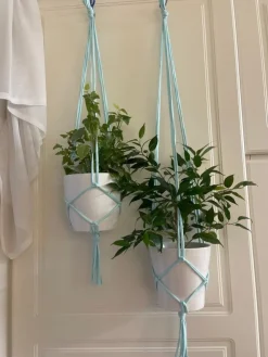 Tradera Två Amplar för blomkrukor, makramé, ljusblåa (13-15 cm)| Potter & Plantedyrknings-systemer