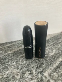 Tradera Två läppstift - MAC Syrup & Lancôme L'Absolu Rouge 525> Makeup