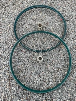 Tradera Två stycken 28 tum cykelfälgar> Cykel