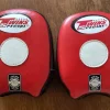 Tradera Twins Special mittsar (boxning, Muay Thai, MMA, taekwondo, mitts, mits)> Kampsport