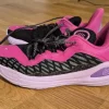 Tradera Under Armour Basketbollskor, Rosa / Storlek 38,5. Basketskor. 24 cm.> Basket