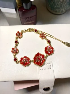 Tradera Underbart rött vintage armband från Pilgrim> Armbånd