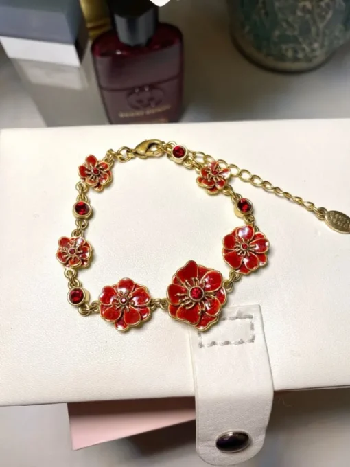 Tradera Underbart rött vintage armband från Pilgrim> Armbånd