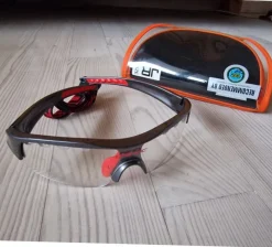 Tradera Unihoc Junior Innebandyglasögon med fodral> Floorball