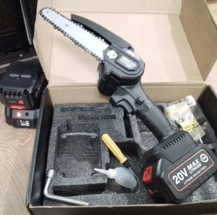 Tradera 20V 4AH 6” bärbar mini sladdlös borstlös elektrisk motorsåg,2 batterier,2 kedjor| Havemaskiner
