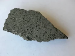 Clearance Vacker meteorit - CK4 - NWA 16067 - ändskärning - 38g Arkæologi