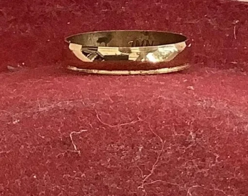 Tradera Vacker ring i mässing stl 17, billigare form av vigselring förlovningsring 1854)> Ringe
