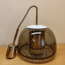 Best Vacker 1950-tals taklampa i rökfärgat glas och metall Øvrige Antikviteter & Design