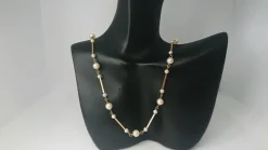 Tradera Vacker vintage halsband med pärlor i äkta 18k guld, 43,7cm> Halskæder