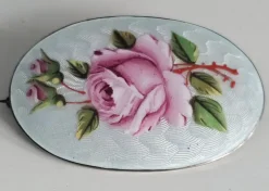 Tradera Vintage brosch I silver och emalj> Brocher