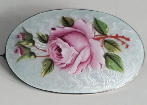 Tradera Vintage brosch I silver och emalj> Brocher