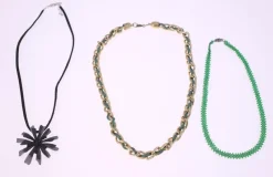 Tradera Vintage ladies necklaces-mixed styles and design-Combined weight: 50.4g> Smykkesæt