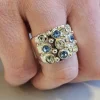 Tradera VINTAGE RING VIT METALL BLÅ VITA PÄRLA / STEN> Ringe