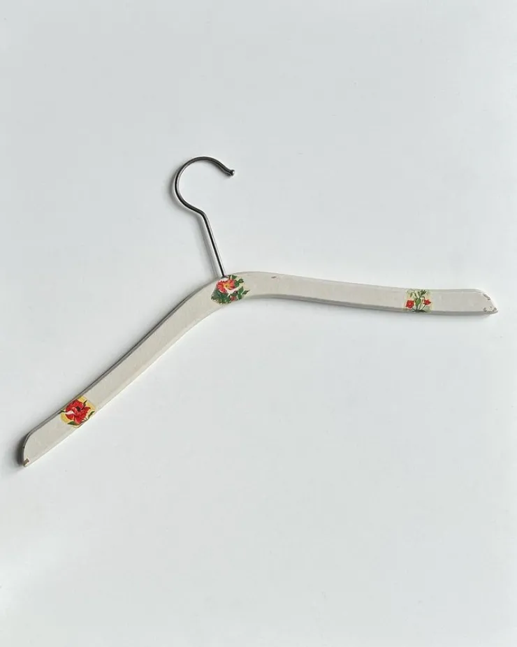 Online Vintage træbøjle m deko, hvid Kroge, Håndtag & Beslag