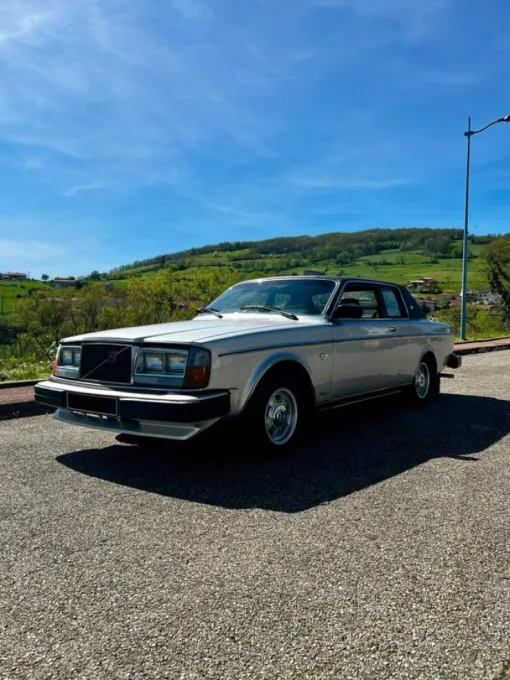 Tradera Volvo 262c| Biler