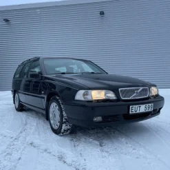 Tradera Volvo V70 2.4 BLACKLINE - 2000 - SOV - En ägare - Jämtlandsbil - Rostfri| Biler